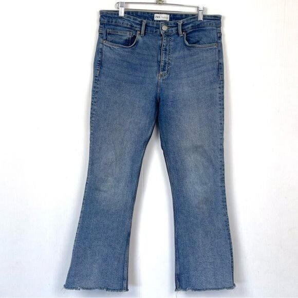 ZARA STRAIGHT LEG JEANS HIGH RISE STRETCHY SIZE 12 - Picture 1 of 6